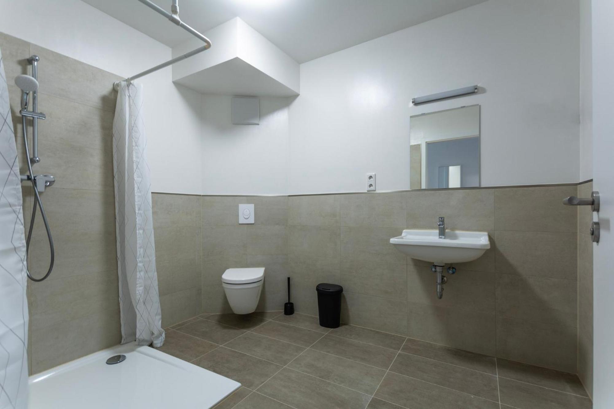 Appartement T&k - Bergisch Gladbach - 7 Comfortable - 20 Min To Fair Messe