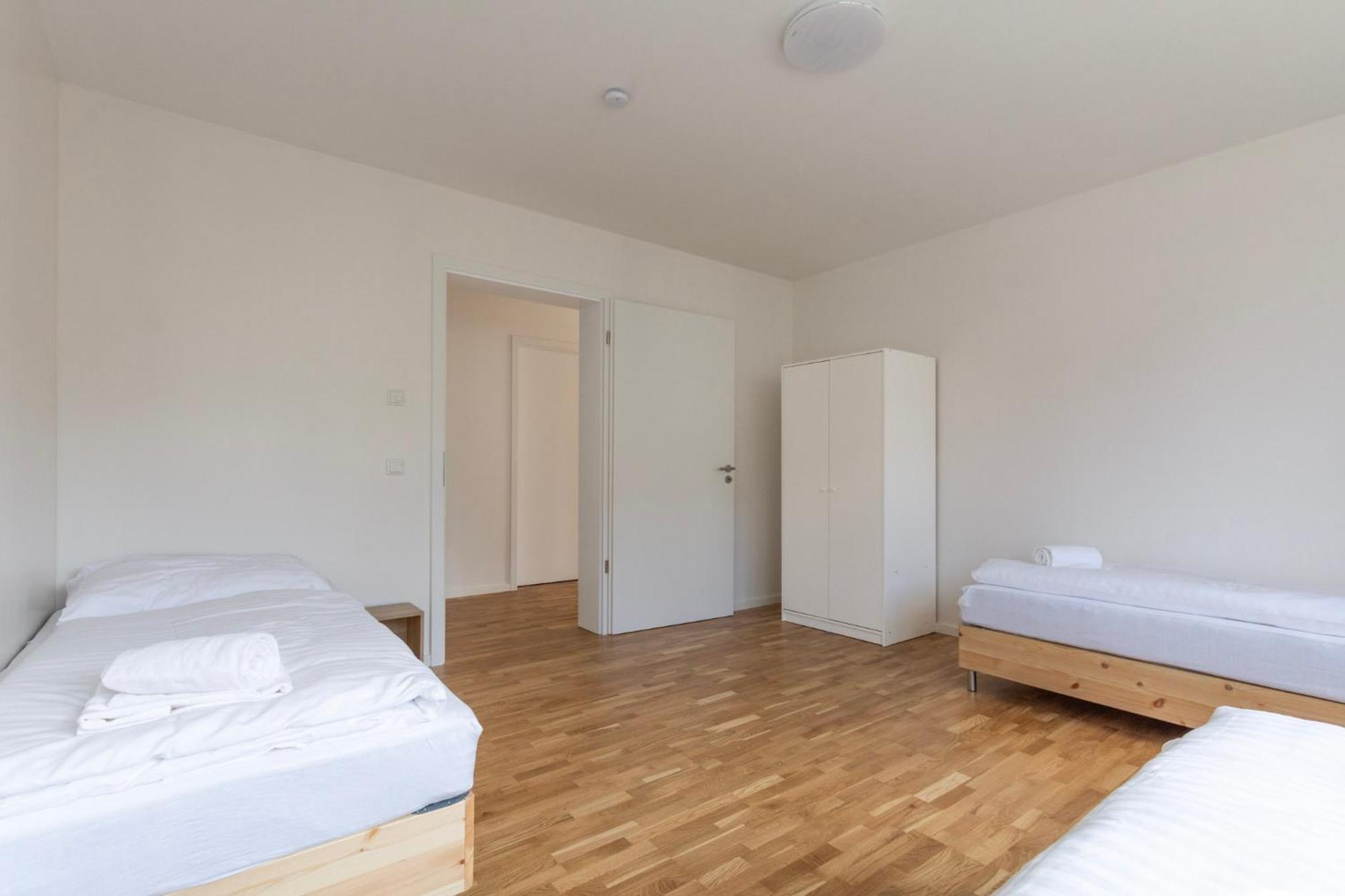T&k - Bergisch Gladbach - 7 Comfortable - 20 Min To Fair Messe Appartement *